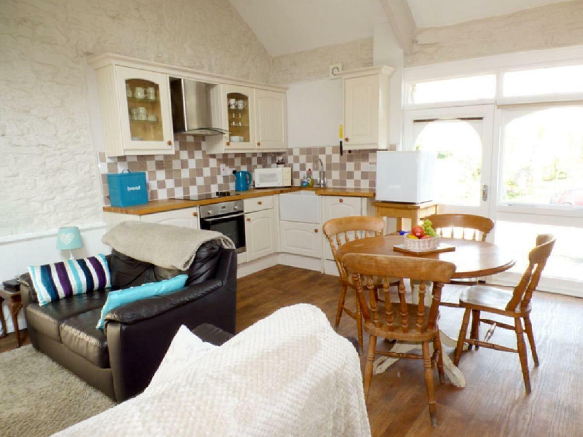 Cwmtwrch Cottage คาร์มาเทน ภายนอก รูปภาพ